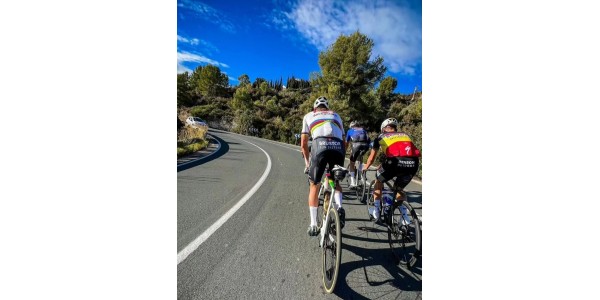 Wintertrainingsseizoen, de vasthoudendheid en vastberadenheid van uitstekende coureurs